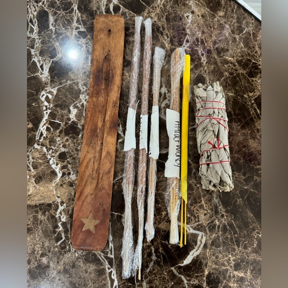 Good Vibes Bundle! - Picture 1 of 3